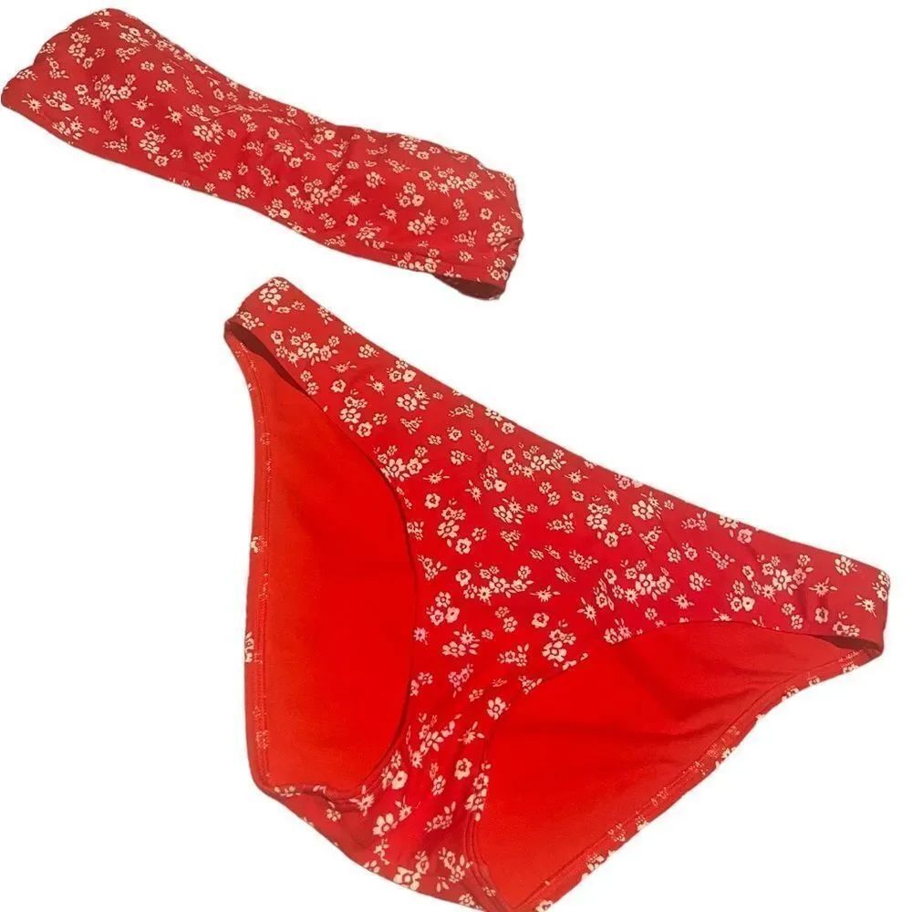 - Hollisterโsize large bikini great condition see pics greatโcolor